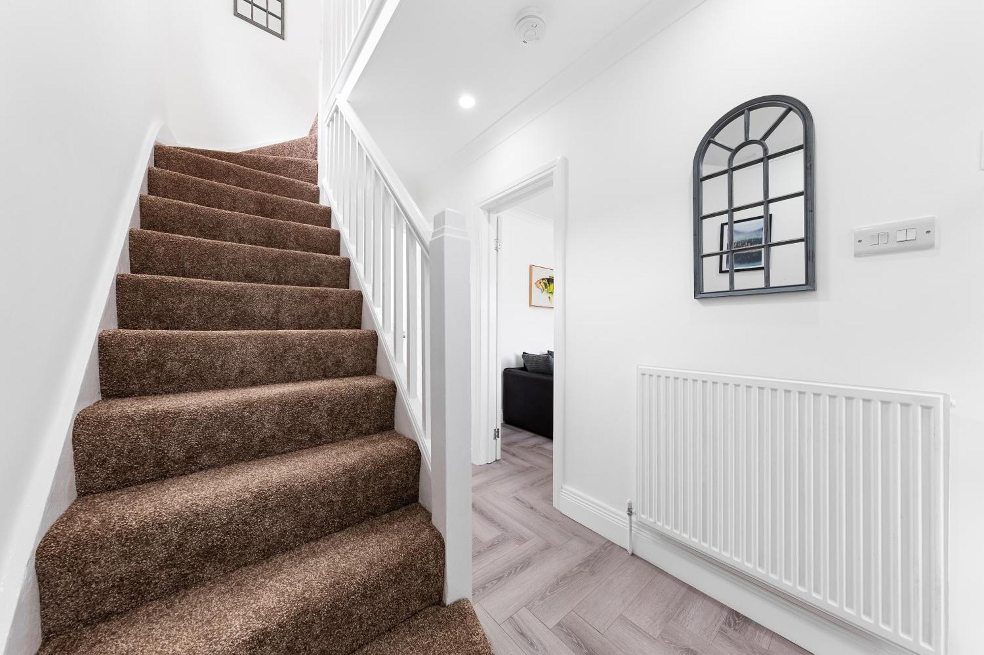 3 Bedroom House Close To Dartford Station Exterior photo